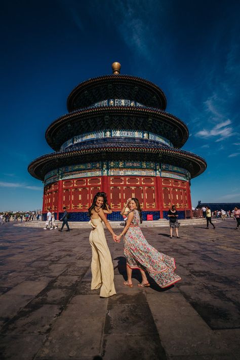 caila quinn the bachelor travel blogger china beijing what to pack for Asia / What I packed for China for one week! #china #travel #travelguide Caila Quinn, Cute Travel Outfits, Hot Weather Outfits, Explore China, China Beijing, Yellow Jumpsuit, Outfit Travel, Weather Outfits, Beijing Travel