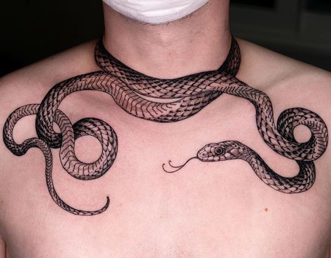 Oozy (@oozy_tattoo) posted on Instagram: “Snake Choke🤚 . #oozy #oozytattoo #snaketattoo” • Nov 9, 2020 at 2:14pm UTC Neck Tattoo Women, Snake Tattoo Meaning, Traditional Snake Tattoo, Japanese Snake Tattoo, Ouroboros Tattoo, Cobra Tattoo, Serpent Tattoo, Throat Tattoo, Snake Tattoo Design