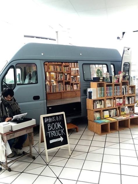 Book Bus, Book Truck, Bookstore Design, Book Shops, Mobile Library, Bookstore Cafe, Beautiful Library, Book Stores, 카페 인테리어 디자인