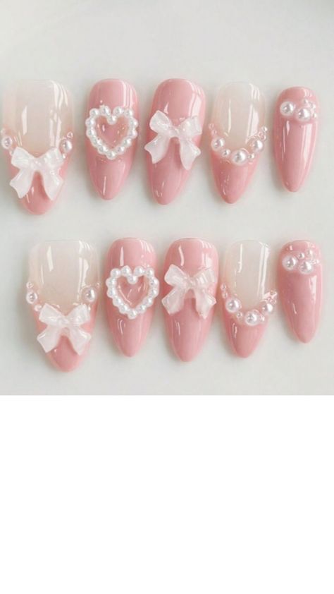 Cute Pink Nails, Fake Nails Designs, Cute Simple Nails, Gel Nails Diy, Girly Acrylic Nails, Pretty Gel Nails, Really Cute Nails, Pearl Nails, Soft Nails