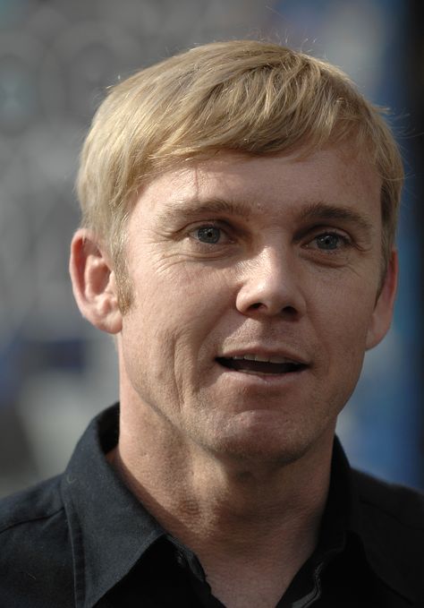 8 Famous People Who Became Mormons - Ricky Schroder Rick Schroder, Ricky Schroder, Lds Church History, Jesus Christ Lds, Lds Memes, Nypd Blue, Alec Guinness, Lds Mission, Lds Art