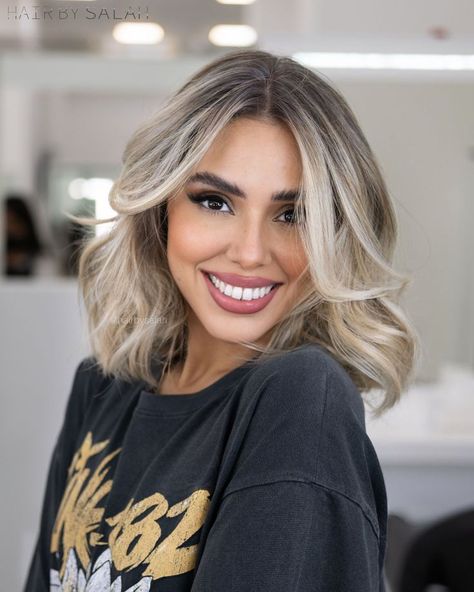 #BlondeHairGoals #BlondeTransformation #HairMakeover #BlondeBeauty #BlondeAmbition #HairInspo #BlondeBombshell #BlondeJourney #NewHairWhoDis #BlondeVibes #HairTransformation #BlondeLife #BlondeHighlights #BlondeObsessed #BlondeMagic Hair 2023 Color, Hairstyles For Short Hair 2023, Christmas Hairstyles For Short Hair, Short Hair 2023, Ash Blonde Hair Balayage, Balayage Hair Blonde Short, Brown Hair Inspiration, Glamorous Christmas, Blonde Hair Transformations