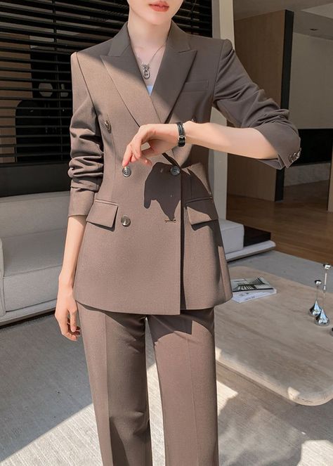 Classy Business Outfits, Blazer Outfits For Women, Classy Suits, Stylish Work Attire, Effortless Outfit, Woman Suit Fashion, Classy Work Outfits, Classy Fashion, Stylish Work Outfits