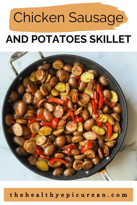 An easy, 25-minute weeknight meal with chicken sausage, potatoes, bell pepper, garlic and Italian seasoning. A super easy and quick meal made in one pot! Chicken Sausage And Potatoes, Mild Italian Sausage Recipes, Meal With Chicken, Sausage And Potatoes Skillet, Potatoes Skillet, Chicken Sausage Recipes, Sausage And Potatoes, Potato Skillet, Italian Chicken Sausage