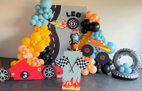 colourfultreasures on April 23, 2024: "Monster Truck, Hot Wheels & Ferrari Themed setup Now that’s a fun party 🥳 Event backdrop design, Styling , balloons, Props @colo...". Hot Wheels Balloon Decorations, Monster Truck Balloons, Hotwheels Birthday Party Decoration Boys, Hot Wheels Backdrop, Racing Theme Birthday Party, Event Backdrop Design, Hot Wheels Party Decorations, 3rd Birthday Boys, 2nd Birthday Boys