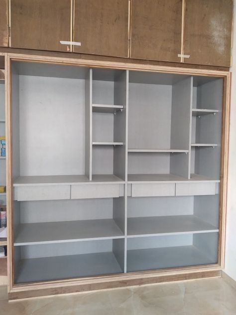 Cupboard Inside Design, Almirah Designs For Bedroom, Wardrobe Inside Design, Wardrobe Internal Design, बेडरू�म डिजाइन, Wooden Cupboard Design, Wardrobe Laminate Design, Kitchen Wardrobe Design, Wall Wardrobe Design