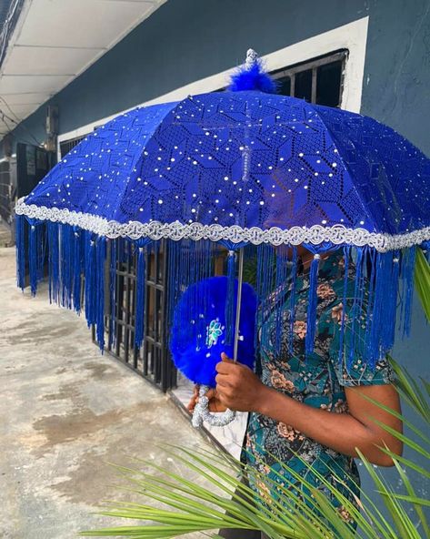 Prom Umbrella, 30th Photoshoot, Bridal Umbrella, Wedding Umbrellas, Blue Umbrella, Umbrella Wedding, Umbrella Designs, Fancy Wedding, Nigerian Wedding