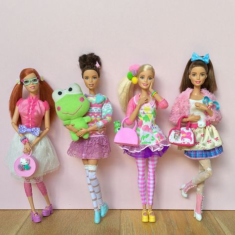 Harejuku Kawaii inspired doll outfits. | Barbie Made to move… | Flickr Barbie Friendship, Kawaii Barbie, Doll Diorama, Mood Bored, Dollhouse Clothes, Made To Move Barbie, Kid Bedroom, Barbie Family, Barbie Barbie