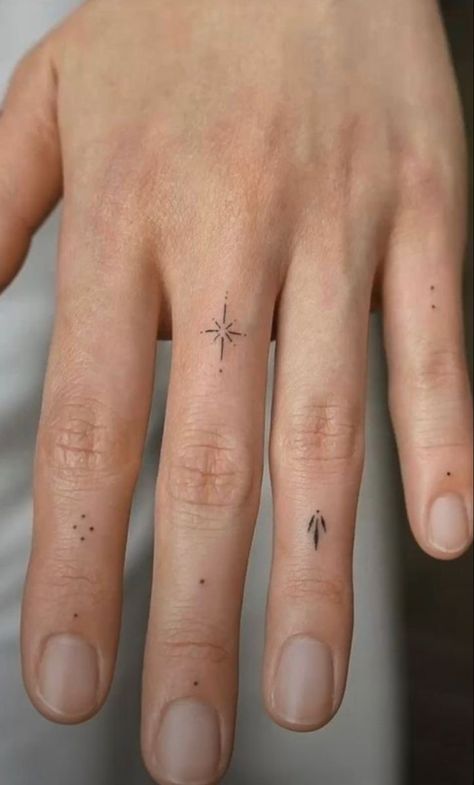 Finger Dot Tattoo, Small Finger Tattoos, Finger Tattoo For Women, Hand And Finger Tattoos, Finger Tattoo Designs, Dot Tattoos, Handpoke Tattoo, Petite Tattoos, Star Tattoo