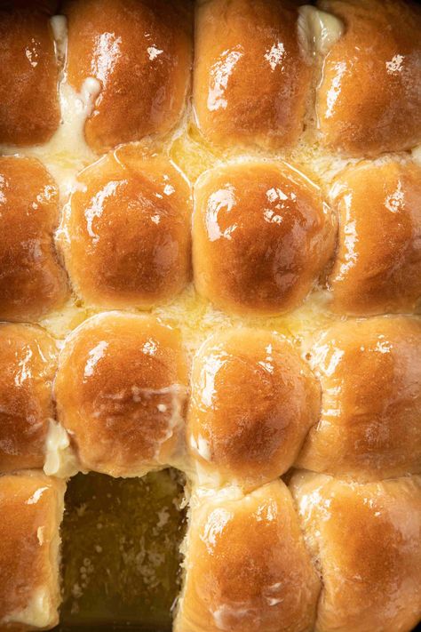 Honey Glazed Dinner Rolls – Savannah Bee Company Rolls With Honey Butter, Honey Butter Glaze For Rolls, Butter Roll Recipe Old Fashion, Honey Rolls Recipe, Dinner Rolls Yeast, Honey Dinner Rolls, Honey Butter Rolls, Honey Rolls, Honey Yeast Rolls