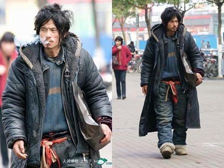 "coolest man in china" Man Japan, Aesthetic Outfits Men, Chinese Man, Homeless People, Hobo Style, Chuck Norris, Japanese Men, Japanese Street Fashion, Aesthetic Clothes