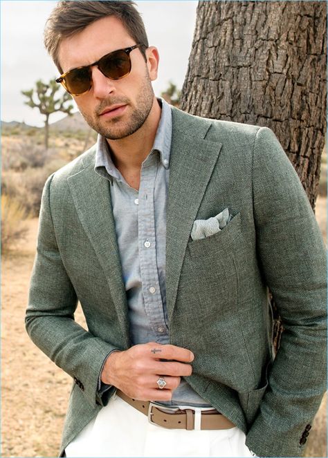 Men’s Summer Blazer, Mens Green Blazer Outfits, Olive Blazer Outfit Men, Spring Suits For Men, Green Blazer Mens, Green Blazer Outfit Men, Casual Suit Look, Modern Short Haircuts, Rafael Lazzini