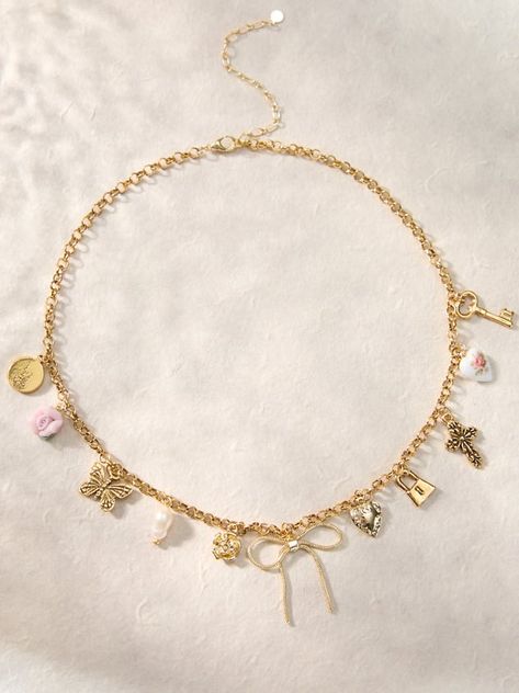 Charm Necklace Custom, Gold Charm Jewelry, Pretty Jewellery Necklaces, Gold Necklace With Charms, Coquette Gifts Ideas, Cute Charm Necklaces, Gold Charm Necklace Aesthetic, Dainty Charm Necklace, Cozy Jewelry