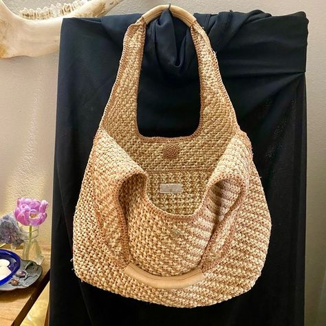 Helen Kaminski raffia shoulder bag with leather handles Over The Shoulder Bag, Helen Kaminski, Over The Shoulder Bags, Woven Raffia, Easy Breezy, Summer Look, Leather Handles, Leather Handle, Magnetic Closure