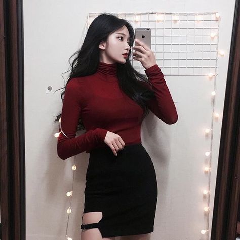 General Appearance.  Korean, Busty/Curvy, Wavy & Raven Hair, Emotionless Expression, Generally Attractive. Ropa Semi Formal, Korean Fashion Ideas, Korean Fashion Trends, Ulzzang Fashion, Red Outfit, Glam Rock, Fashion Korean, 여자 패션, Korean Outfits