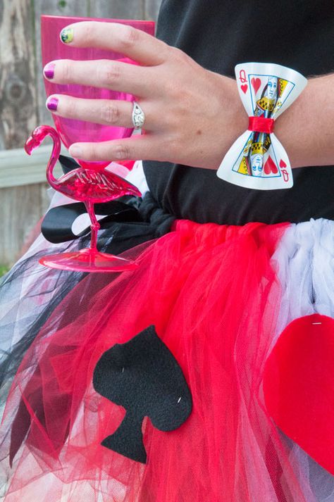 Queen of Hearts Costume- Playing Card bow bracelet Playing Card Costume, Card Costume, Casino Costumes, Heart Costume, Queen Of Hearts Costume, Mad Hatter Party, Alice In Wonderland Costume, Wonderland Costumes, Heart Diy