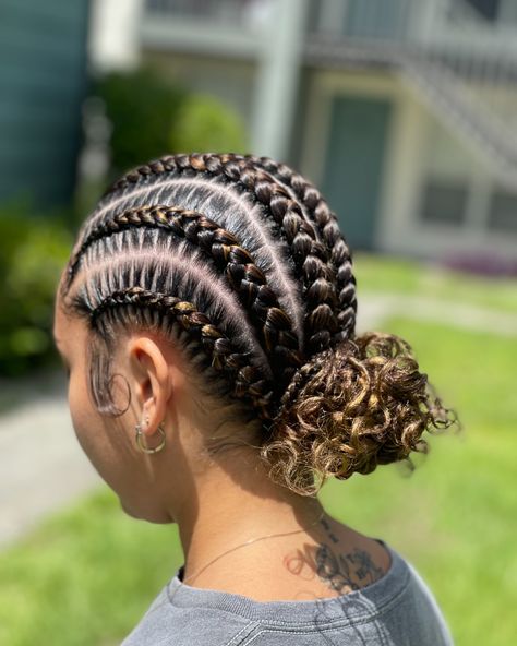 😍😍 6 Stitch Braids + Bun. Click the 🔗.. custom ombre: 33/27… .#hairincluded 🍫🍯 . . . #jaxbraider #jaxbraids #stitchbraids #duvalbraider #duvalbraids #jacksonvillebraider Stitch Braids Into Bun, 6 Stitch Braids, Braids Bun, Stitch Braid, Boho Braided Hairstyles, Stitch Braids, Braided Bun, Boho Braids, Braided Hairstyles