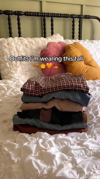 Fall Aesthetic Outfit, Hallowen Ideas, Preppy Fall, Autumn Fits, Fall Feels, Fall Fits, Rory Gilmore, Cute Fall Outfits, Swaggy Outfits