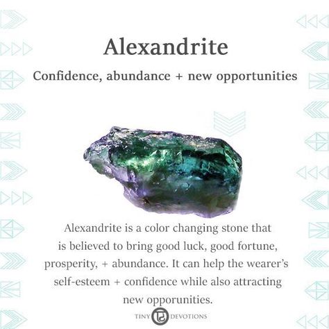 Crystal Power, Alexandrite Stone, Crystals Healing Properties, Spiritual Crystals, Gemstone Meanings, Crystal Healing Stones, Focus On Your Goals, Crystal Meanings, Minerals And Gemstones