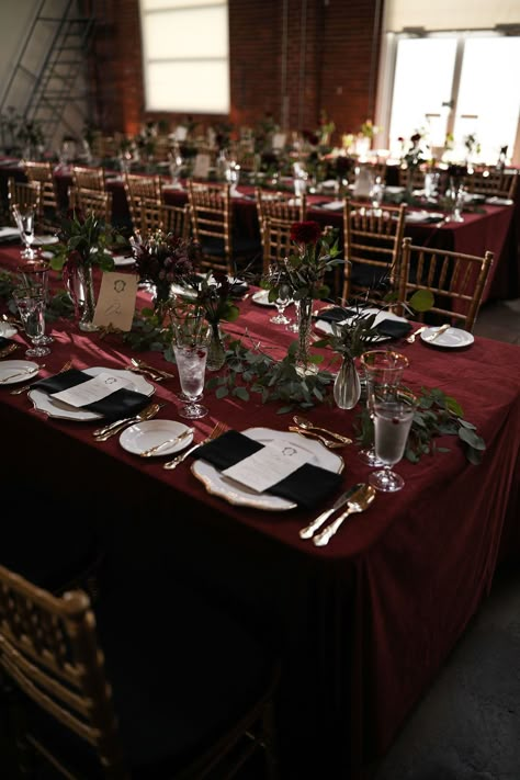 Black And Burgundy Decorations, Black And Burgundy Wedding Table Settings, Burgundy Wedding Table Set Up, Black Gold Maroon Wedding Table Settings, Bordeaux Wedding Theme, Wedding Table Settings Burgundy, White Black And Burgundy Wedding, Burgundy And Black Table Setting, Burgandy Tablecloth Wedding