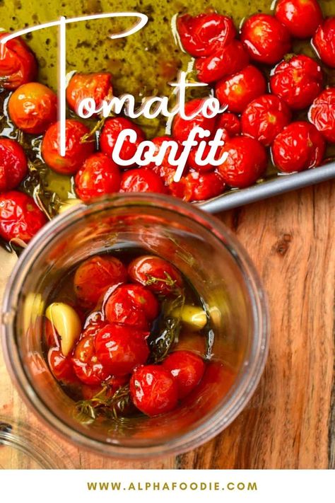 Preserved Tomatoes, How To Store Tomatoes, Tomato Confit, Confit Recipes, Preserving Tomatoes, Food Tutorials, Slow Roasted Tomatoes, Marinated Tomatoes, Olive Oil Recipes