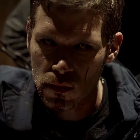 #klausmikaelson #icons #tvd #klaus Klaus Mikaelson Eyes, Klaus Mikaelson Vampire Face, Klaus Vampire, Tvd Klaus, Klaus Tvd, Vampire Eyes, Niklaus Mikaelson, The Mikaelsons, Character Icons