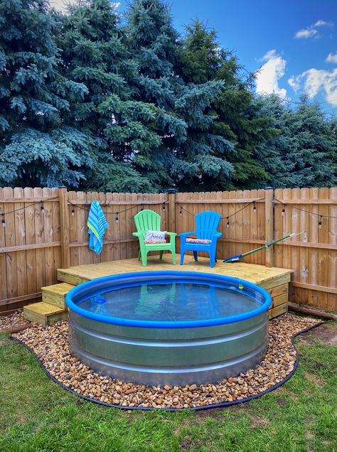 Outdoor Hot Tub Ideas, Hot Tub Ideas, Stock Tank Swimming Pool, Cowboy Pool, Stock Pools, Stock Tank Pool Diy, Outdoor Hot Tub, Stock Tank Pool, Tank Pool