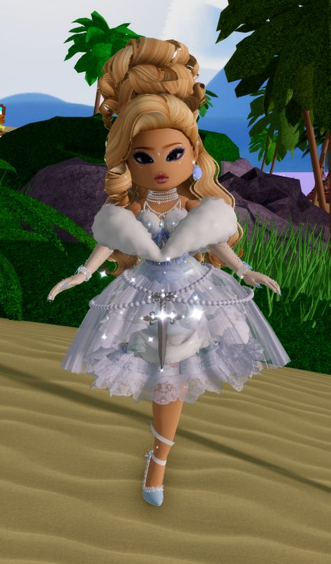 Royale High New Years Outfit, Beauty Pageant Royale High Theme, Orange You Glad Outfit Royale High, Beauty Pageant Royal High, Royale High High End Designer Fashion, Your Favorite Holiday/season Royale High, Royale High Dripping In Diamonds, Darling Diva Royale High, Dripping In Diamonds Outfit