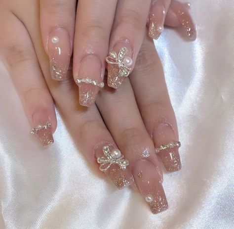 Nude Acrylics, Chinese Nails, Elegant Nail Art, Asian Nails, Hippie Nails, Simple Gel Nails, Blush Nails, Pretty Nail Designs, Pretty Gel Nails