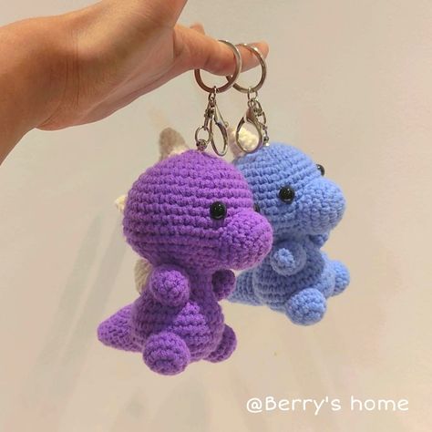 Crochet Stuffed Animals Keychain, Small Crochet Gifts For Boyfriend, Crochet Dragon Keychain, Crochet Animals Keychain, Couple Crochet Gifts, Crochet Dinosaur Keychain, Cute Crochet Gifts For Boyfriend, Crochet Gift Boyfriend, Crochet For Couples