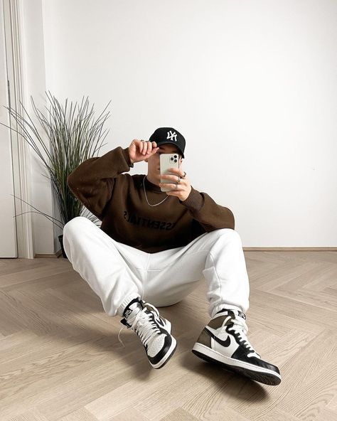 Air Jordan 1 Outfit Men, Jordan 1 Outfit Men, Jordan 1 Outfit, Air Jordan 1 Outfit, Black Men Street Fashion, Street Style Outfits Men, Mens Casual Dress Outfits, Mens Outfit Inspiration, Winter Outfits Men