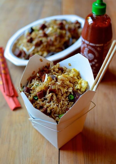 Classic Pork Fried Rice, by thewoksoflife.com Fried Rice Chinese, Pork Fried Rice Recipe, Wok Of Life, Chinese Bbq Pork, The Woks Of Life, Woks Of Life, Pork Fried Rice, Makanan Diet, Chicken Fried Rice