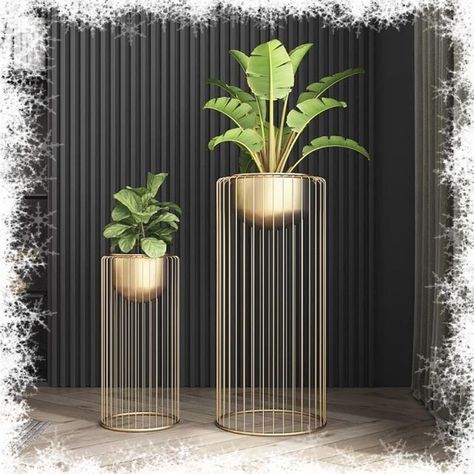 Tall Plant Stand Indoor, Plant Stand Decor, Minimalist Studio, Tanaman Pot, Aesthetic Studio, Kids Studio, Living Room Plants, Balcony Plants, Studio Apartment Ideas