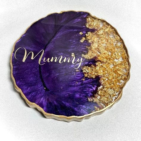 Personalized Resin Coasters, Mothers Day Resin Ideas, Resin Mothers Day Gifts, Resin Coasters Ideas, Nail Salon Names, Resin Business, Gift For Nanny, Resin Arts, Coaster Resin