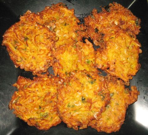 okoy / ukoy - crispy shrimp fritters Okoy Recipe Filipino Food, Ukoy Recipe, Okoy Recipe, Recipe Filipino Food, Shrimp Patties, Shrimp Fritters, Buttered Shrimp Recipe, Food Shrimp, Crispy Shrimp