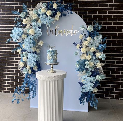 Something Blue Bridal, Blue Bridal Shower, Wedding Backdrop Design, Wedding Backdrop Decorations, Dekor Diy, Blue Themed Wedding, Wedding Decor Style, בר מצווה, Engagement Decorations