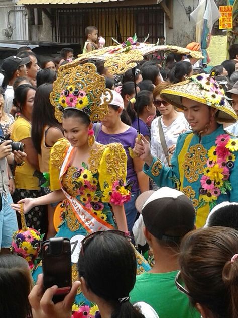 Gowns inspired by the Pahiyas Festival Pahiyas Festival Costume, Pahiyas Festival, Philippine Festivals, Festival Costume, Festival Costumes, Philippines, Float, Festival, Google Search