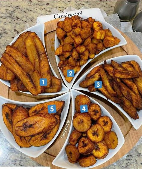 Fried Plantain, Ghanaian Food, African Recipes Nigerian Food, African Cooking, Haitian Food Recipes, Soul Food Dinner, Nigerian Food, Tasty Recipes Videos, Food Babe