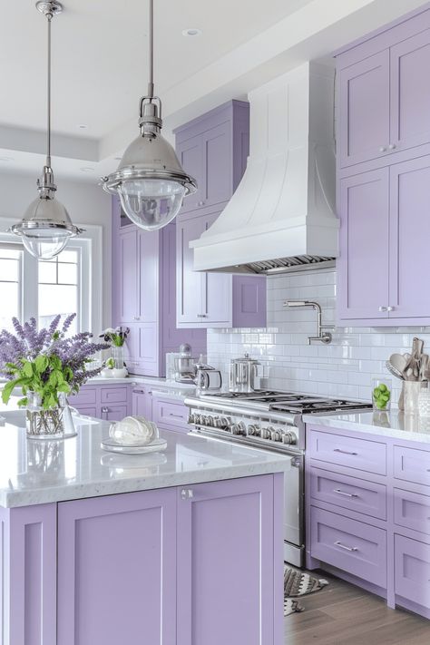 liliac purple kitchen Modern Kitchen Paint Ideas, Lilac Kitchen Ideas, Lavender Kitchen Cabinets, Pastel Purple Kitchen, Aesthetic Kitchen Design, Aesthetic Kitchen Ideas, Lilac Kitchen, Lavender Kitchen, Pastel Kitchen Decor