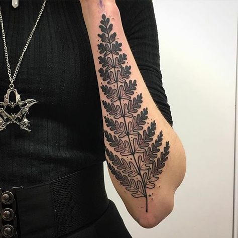 American Traditional Fern Tattoo, Leatherleaf Fern, Fern Tattoo, Fun Walk, Floral Tattoo Sleeve, Tattoo Sleeve, American Traditional, Blackwork Tattoo, Moon Tattoo