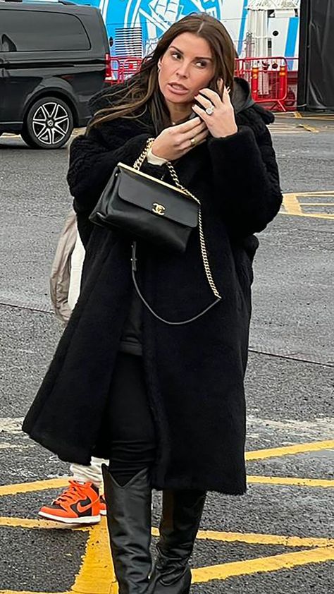 Glamorous WAG Coleen Rooney pulled out all the stops to watch Manchester United take on Manchester City at Old Trafford on Saturday as she arrived in a show-stopping ensemble Coleen Rooney, Cheryl Cole, Long Black Coat, Newcastle United, Man City, Dark Jeans, Old Trafford, Chic Outfit, Man United