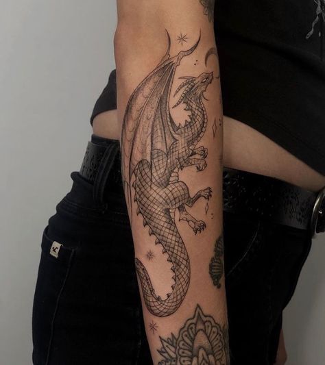 Dragon Tattoos On Arm, 3d Dragon Tattoo, Jeep Tattoo, Tattoos On Arm, New Tattoo Styles, Tattoo Dublin, Dragon Tattoo Arm, Unique Tattoos For Women, Iris Tattoo