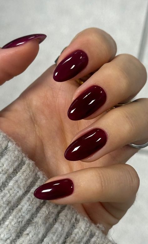 Kutek Disney, Wine Nails, Maroon Nails, Nagellack Trends, September Nails, October Nails, Nagel Tips, Smink Inspiration, Makijaż Smokey Eye