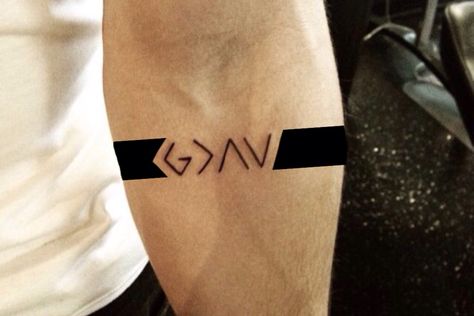 God is greater than the highest and the lowest, bigger than my problems #tattoo Birthday Armband Tattoo, Christian Armband Tattoo, God Is Bigger Than Your Problems, Mens Christian Tattoos, God Quotes Tattoos, Daschund Tattoo, Tattoos God, Religion Tattoo, Tattoo God