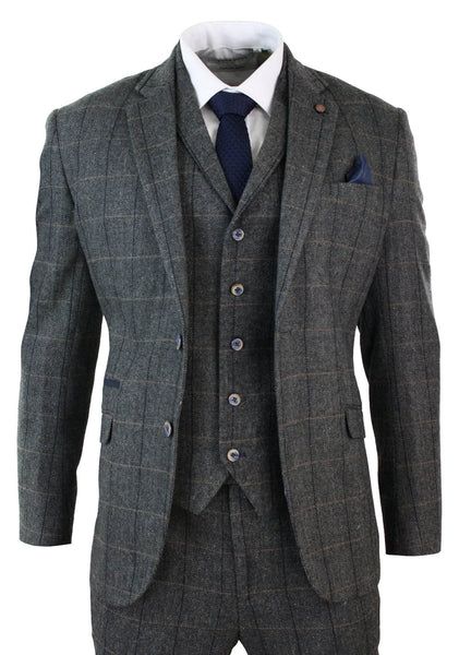 Mens 3 Piece Classic Tweed Herringbone Check Grey Navy Slim Fit Vintage Suit Grey Charcoal | TruClothing.com Costume Gris, Herringbone Suit, Vintage Suit, Mode Costume, Check Suit, Mens Fashion Smart, Herringbone Tweed, Vintage Suits, Tweed Suits