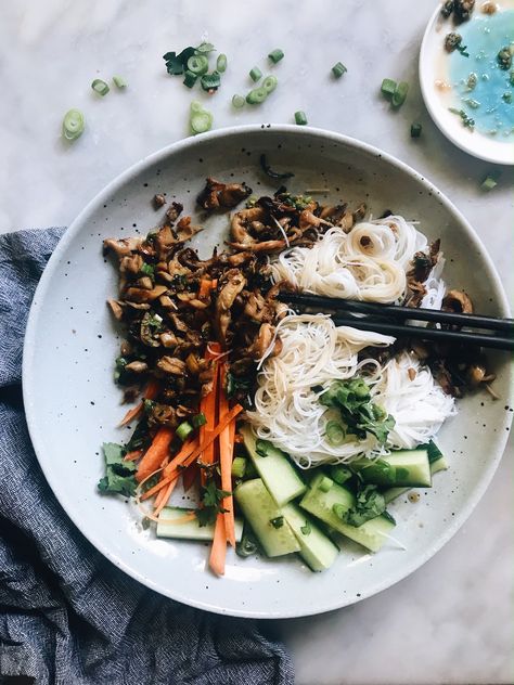 Vermicelli Noodle Salad With Ginger and Soy Mushrooms Soy Mushrooms, Salad Aesthetic, Easy Baked Beans, Rice Noodle Salad, Cauliflower Pasta, Chinese Cooking Wine, Vermicelli Noodles, Rice Noodle, Noodle Salad