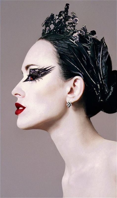 Black swan aesthetic