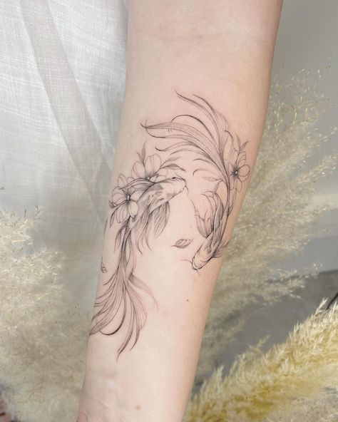 Koi Fish Tattoo Inner Arm, Ankle Tattoo Koi Fish, Gemini Koi Fish Tattoo, Koi Fish Wrap Around Arm Tattoo, Koi Carp Tattoo Design, Koi Fish Ankle Tattoo, Tattoo Carpe Koi, Koi Fish Tattoo For Women, Koi Carp Tattoo