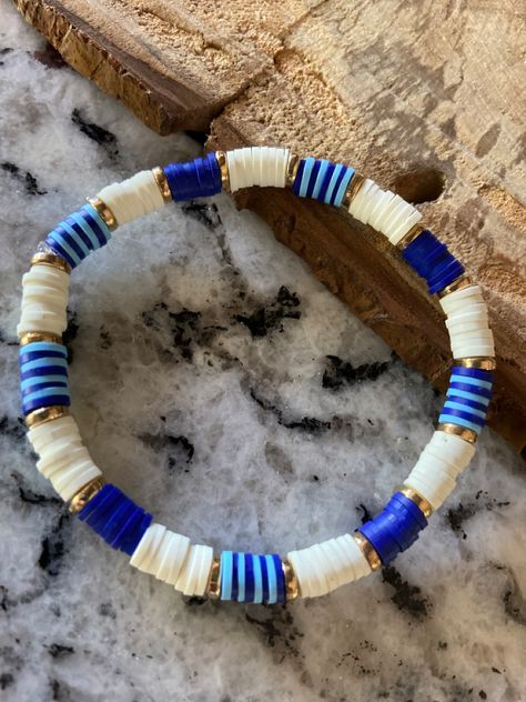 Cute Clay Bead Anklet Ideas, Clay Beads Friendship Bracelet Ideas, Bracelet Patterns With Clay Beads, Clay Bead Jewelry Diy, Blue Heishi Bracelet Ideas, Clay Bead Necklaces Ideas Summer, Fun Clay Bead Bracelet Ideas, Summer Clay Bead Ideas, Blue Clay Bracelet Ideas