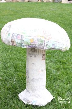 How to paper mache a giant mushroom. Please, please, please can we make this??? I was thinking we can paint it dark green and have a few for the swamp How To Paper Mache, Paper Mache Mushroom, Diy Paper Mache, Enchanted Forest Party, Giant Mushroom, Alice In Wonderland Tea Party Birthday, Fairy Garden Birthday Party, Forest Birthday, Forest Party